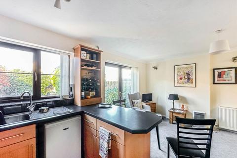 9 Commodore Croft, Hull, HU1 2EL