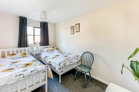9 Commodore Croft, Hull, HU1 2EL