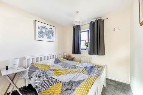 9 Commodore Croft, Hull, HU1 2EL