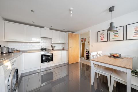 23 Dob Park Close, Nottingham, NG6 0FA