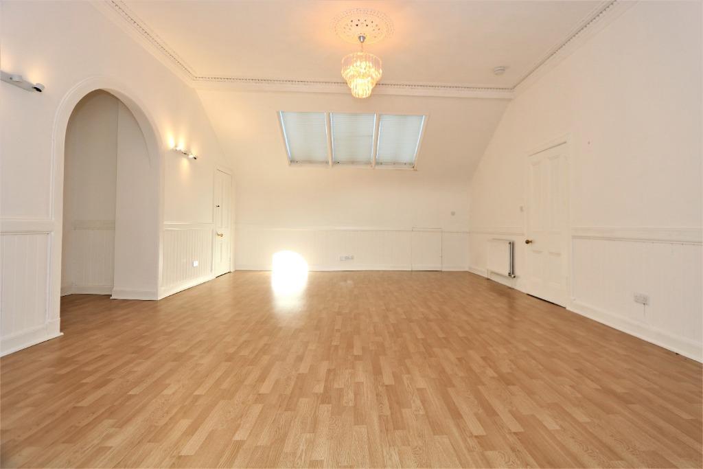 2 16710294956853.jpg