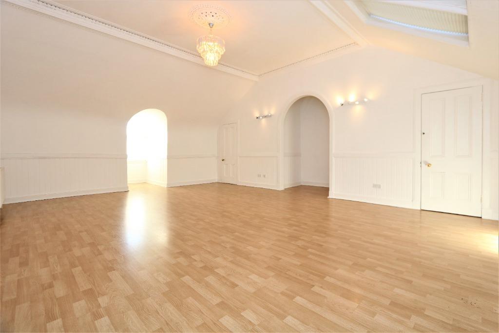 3 16710294959044.jpg