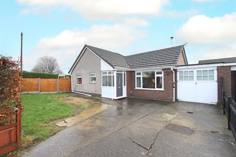 2 bedroom bungalow for sale, Ffordd Siarl, St. Asaph LL17