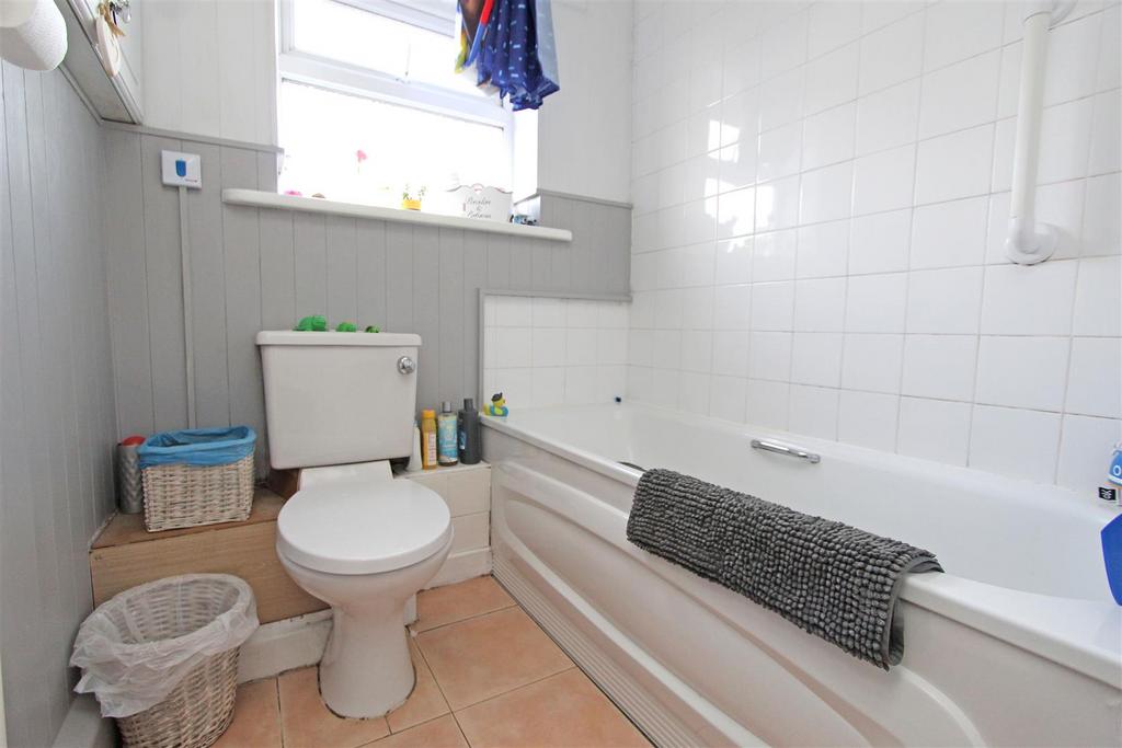 Bathroom.JPG