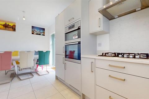 4 bedroom detached house for sale, Marion Crescent, Glebe Farm, Milton Keynes