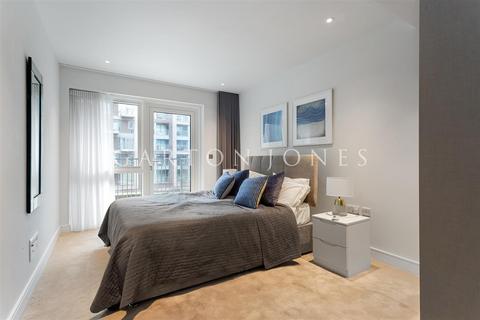 1 bedroom flat for sale, Lockside House, Chelsea Creek SW6