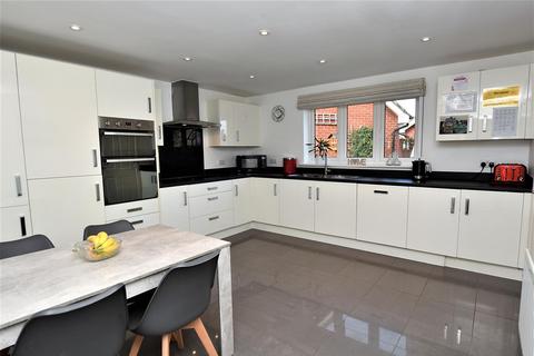 4 bedroom detached house for sale, Summer Meadow, Exeter EX5