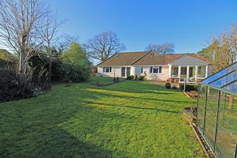 5 bedroom detached bungalow for sale, Sapley Lane, Overton RG25