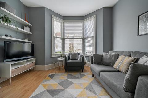 22b Cornwall Road, London, N4 4PH