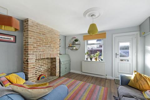 34 Addlestead Road, East Peckham, Tonbridge, TN12 5DL