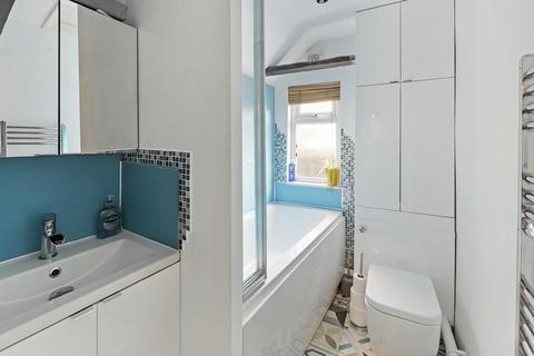 34 Addlestead Road, East Peckham, Tonbridge, TN12 5DL