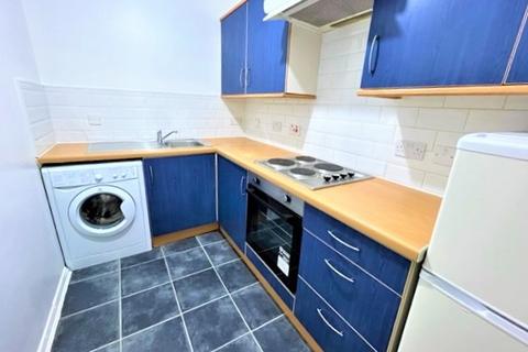 2 bedroom flat to rent, Old Shettleston Road, Glasgow G32