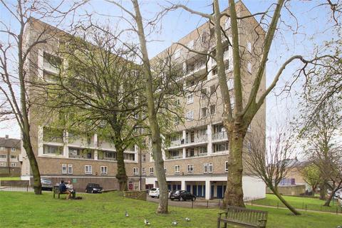 Studio to rent, Langhorne Court, Dorman Way, St. John's Wood, London, NW8