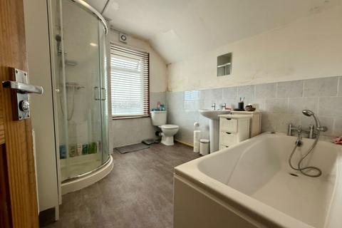 94 Montfort Road, Rochester, ME2 3EX