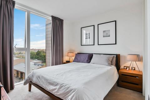 2 bedroom apartment for sale, Park Vista Tower, Cobblestone Square, London, E1W