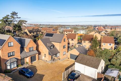 5 bedroom detached house for sale, 'Pear Tree House', Raunds