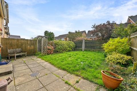 17 Hadleigh Drive, Sutton, SM2 5BF
