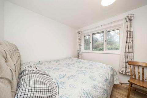 6 Weavers Close, Isleworth, TW7 6EH