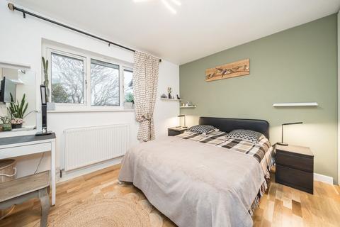 6 Weavers Close, Isleworth, TW7 6EH
