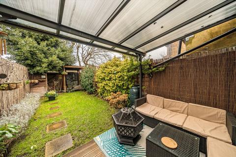 6 Weavers Close, Isleworth, TW7 6EH