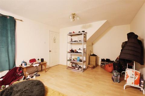 2 bedroom maisonette to rent, Top Common, Warfield, Bracknell, Berkshire, RG42