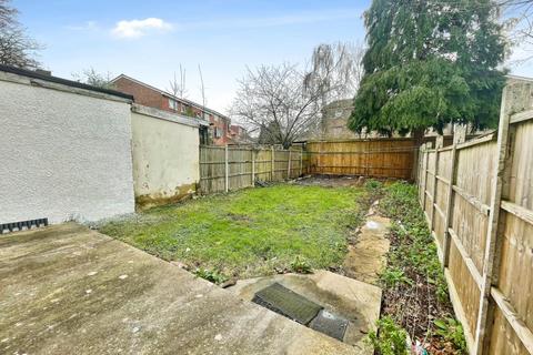 3 bedroom semi-detached house to rent, Westbrook Road , Hounslow , TW5