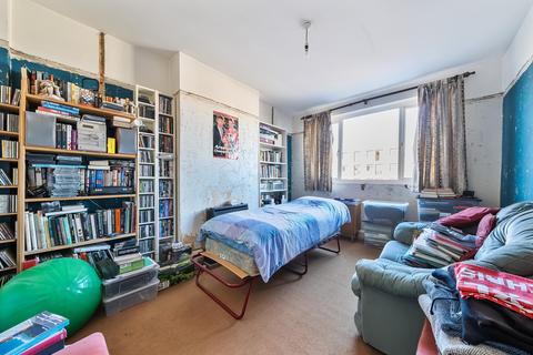 824b London Road, Cheam, Sutton, SM3 9BJ