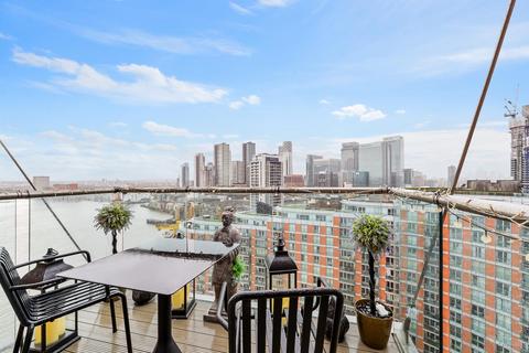 3 bedroom apartment for sale, New Providence Wharf, Fairmont Avenue, London, E14