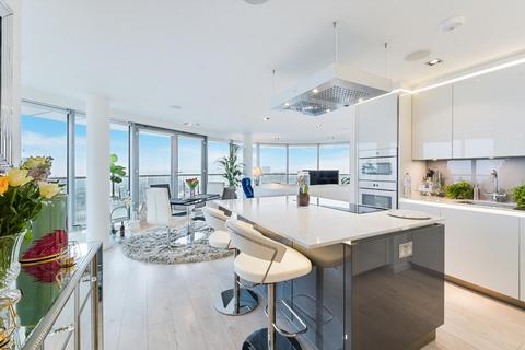 3 bedroom apartment for sale, New Providence Wharf, Fairmont Avenue, London, E14