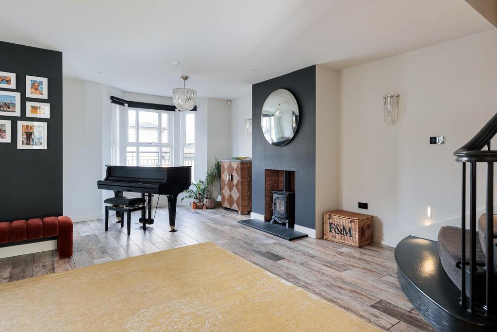 4 holland park 5.jpg