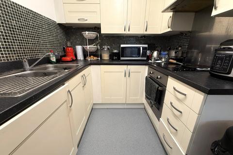 undefined, Orchard Place, Hampshire SO14