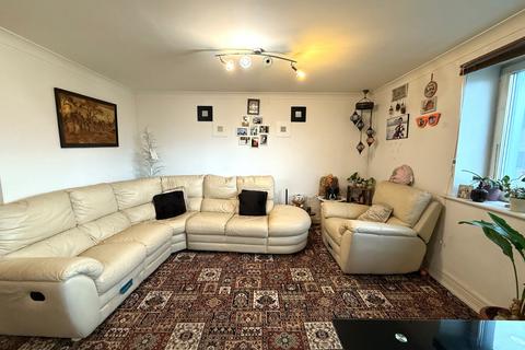 undefined, Orchard Place, Hampshire SO14