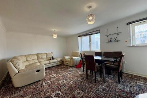 undefined, Orchard Place, Hampshire SO14
