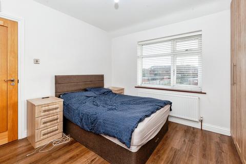 3 bedroom terraced house for sale, Berwick Avenue, Hayes UB4