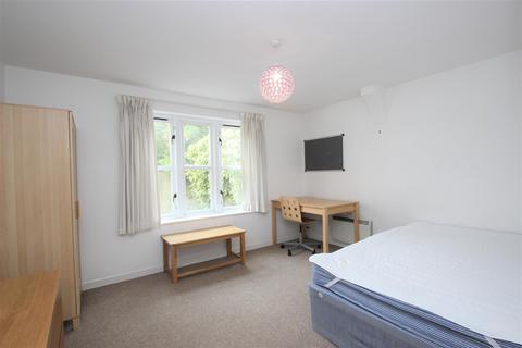 1 bedroom in a house share to rent, Jean Marguerite Court, 6 Brook Street, Oxford