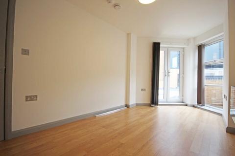 1 bedroom flat to rent, Uxbridge Road, London W13