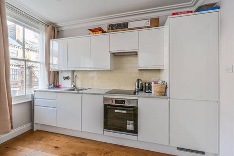 1 bedroom flat to rent, Heyford Avenue, Oval, SW8