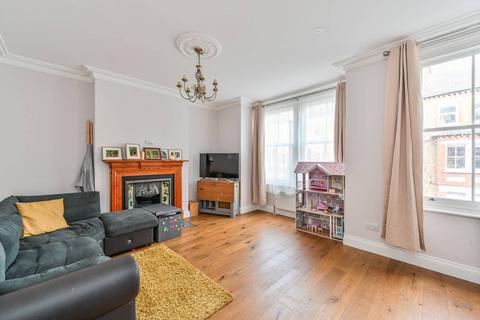 1 bedroom flat to rent, Heyford Avenue, Oval, SW8