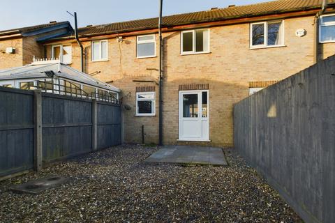 2 bedroom terraced house for sale, Pennine Way, Hull, HU7 5YU