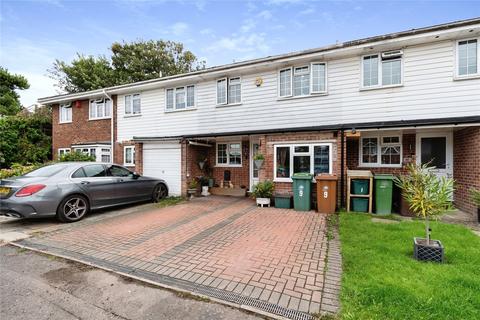 9 Turpin Way, Wallington, SM6 0SN