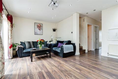 9 Turpin Way, Wallington, SM6 0SN