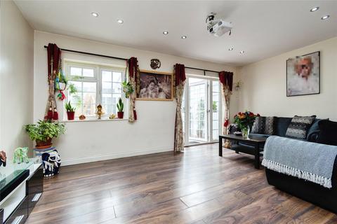9 Turpin Way, Wallington, SM6 0SN