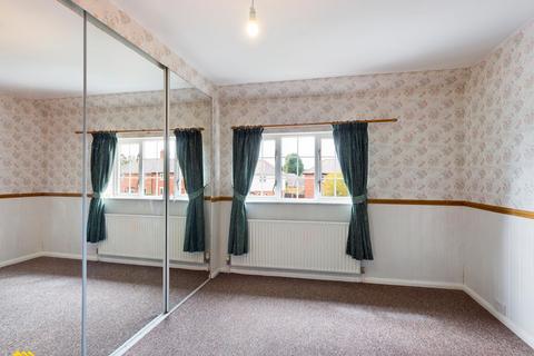 3 bedroom semi-detached house for sale, Springfield Avenue, Banbury OX16