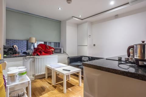 Falconars Court, Newcastle Upon Tyne NE1