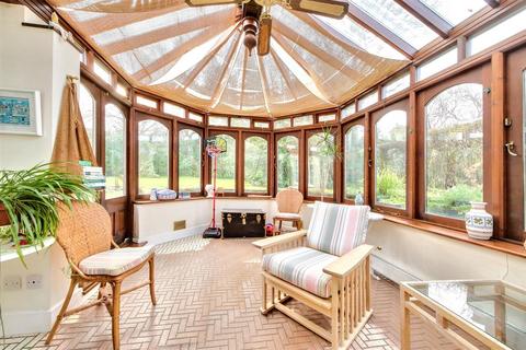 3 bedroom detached bungalow for sale, The Rose Walk, Radlett WD7