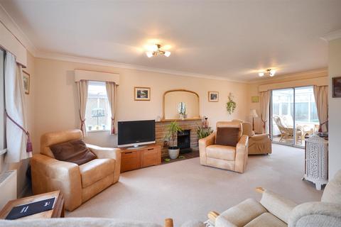 3 bedroom detached bungalow for sale, Kingston, Hazelbury Bryan, Sturminster Newton