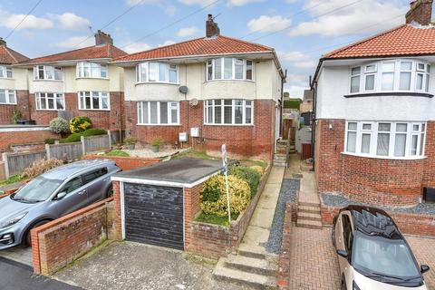 3 Crabble Close, Dover, CT17 0LX