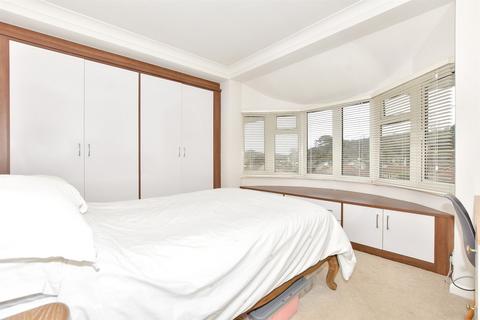 3 Crabble Close, Dover, CT17 0LX