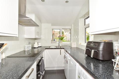 3 Crabble Close, Dover, CT17 0LX