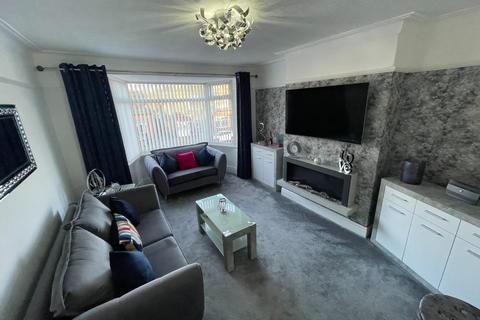 2 bedroom flat for sale, Queen Alexandra Road, North Shields